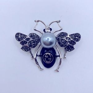 Rhinestone Faux Pearl Bee Pendant Brooch